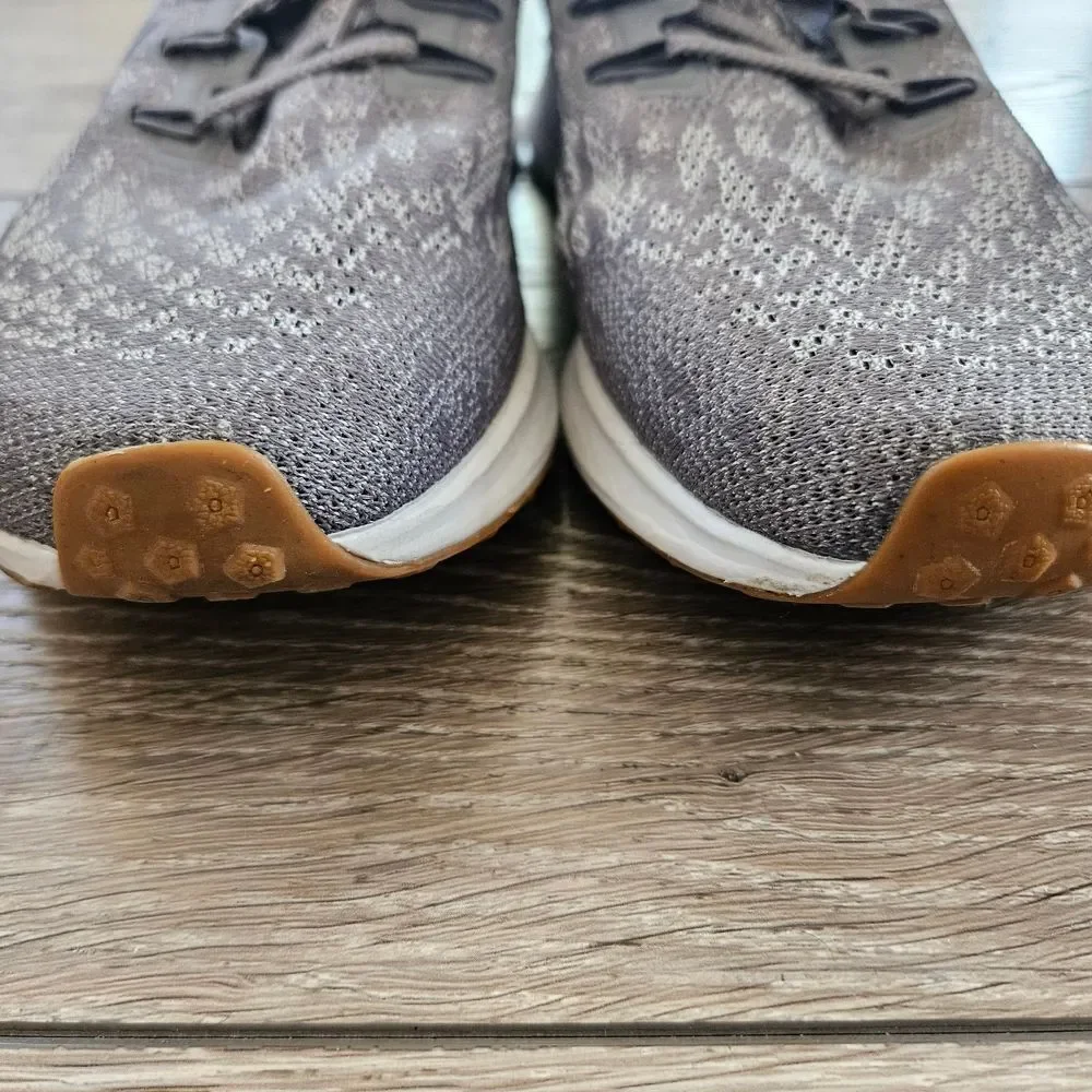 Nike Women's Gray Running Shoes